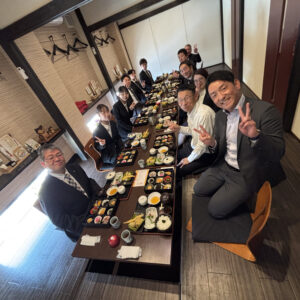 入社式後の会食